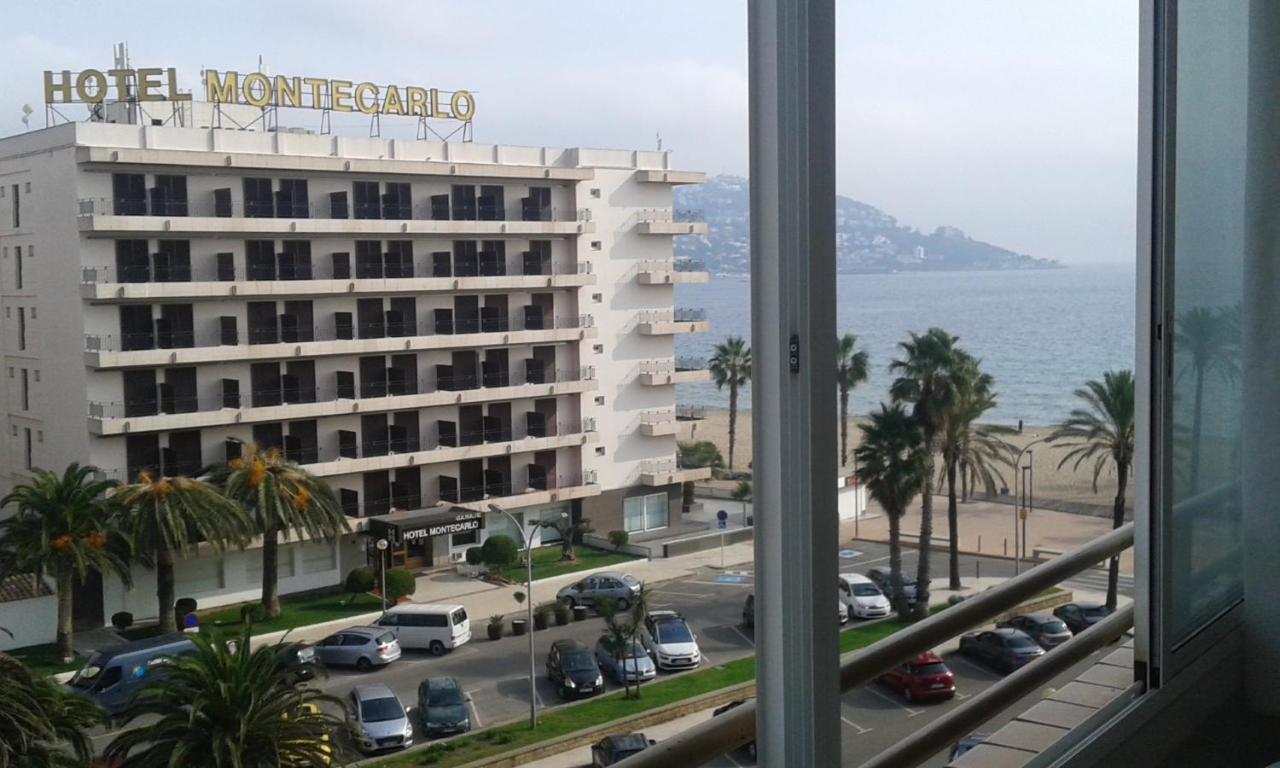 Appartement Première Ligne de mer avec piscine Roses Extérieur photo