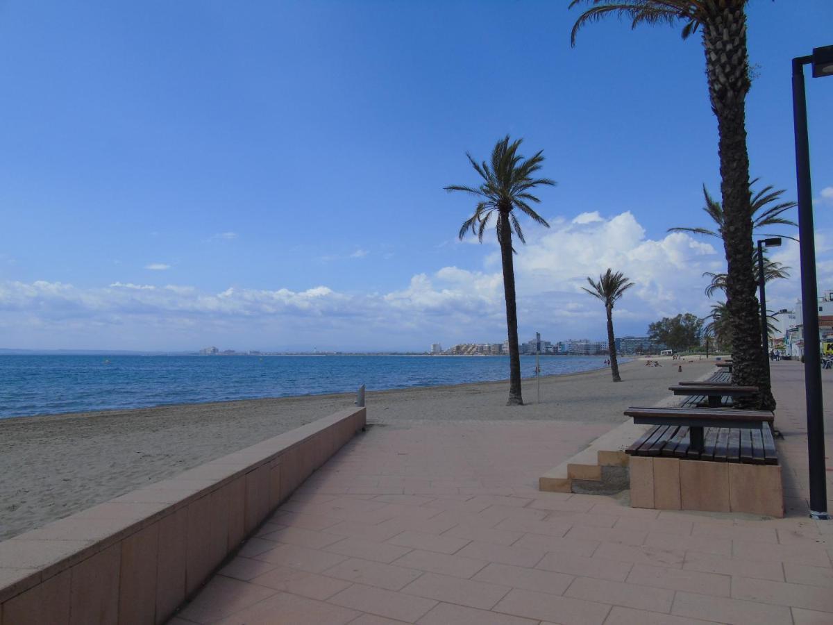 Appartement Première Ligne de mer avec piscine Roses Extérieur photo